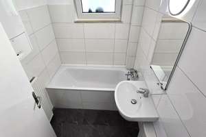 Renovierte 3-Zimmer-Wohnung mit Loggia in grüner Lage von Bielefeld-Sennestadt – Die vollständige Adresse der Immobilie erhältst du vom Anbieter., 33689 Sennestadt, Bielefeld – Vorschaubild 6