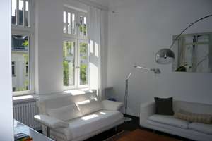 OBERKASSEL TOP ALTBAU MIT STUCK; FACETTENTÜREN UND PARKETT – Dominikaner Str. 4, 40545 Oberkassel, Düsseldorf – Vorschaubild 2