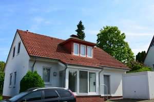 Der perfekte Start ins Familienleben! – Die vollständige Adresse der Immobilie erhältst du vom Anbieter., 32756 Detmold – Vorschaubild 1