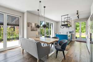 Exklusives Familienhaus Neubau A+ eingebettet in naturnahe Umgebung – Die vollständige Adresse der Immobilie erhältst du vom Anbieter., 22397 Lemsahl-Mellingstedt, Hamburg – Vorschaubild 2