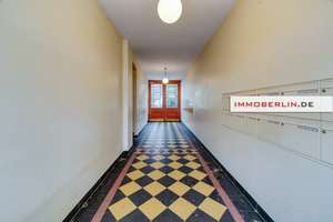 IMMOBERLIN.DE - Stilvolle, gut geschnittene Altbauwohnung in ruhiger Lage bei der Deutschen Oper – Die vollständige Adresse der Immobilie erhältst du vom Anbieter., 10627 Charlottenburg, Berlin – Vorschaubild 2