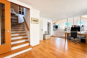 EXKLUSIVE MAISONETTE-WOHNUNG MIT DACHTERRASSE UND SPEKTAKULÄREM BURGBLICK AM STADTPLATZ VON BURGHAUS – Stadtplatz 49, 84489 Burghausen – Vorschaubild 8