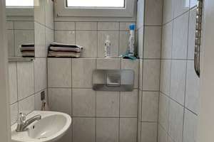 Eigenes Haus statt Eigentumswohnung– ideal für einen Zwei-Personen-Haushalt mit schönem Wintergarten – Die vollständige Adresse der Immobilie erhältst du vom Anbieter., 53179 Mehlem, Bonn – Vorschaubild 15