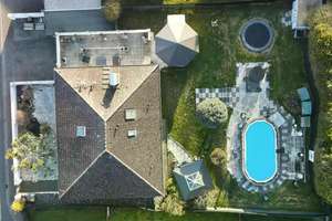 Einfamilienhaus mit großer Einliegerwohnung – Die vollständige Adresse der Immobilie erhältst du vom Anbieter., 35781 Weilburg – Vorschaubild 1