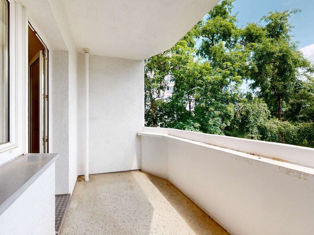 3-Zimmer-Wohnung mit Balkon – sofort verfügbar in zentraler Friedrichshain-Lage