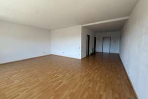 Großzügig geschnittene Wohnung in bevorzugter Lage von Arenberg – Die vollständige Adresse der Immobilie erhältst du vom Anbieter., 56077 Arenberg, Koblenz – Vorschaubild 3