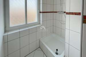 DIREKT AM BOXI | 2 ZIMMER MIT BALKON | VORDERHAUS | 4.OG OHNE AUFZUG | PROVISIONSFREI – Krossener Straße 21, 10245 Friedrichshain, Berlin – Vorschaubild 6