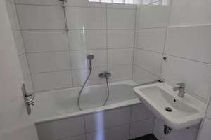 Renovierte 3-Zimmer-Wohnung mit Balkon,  Ideal für Paare