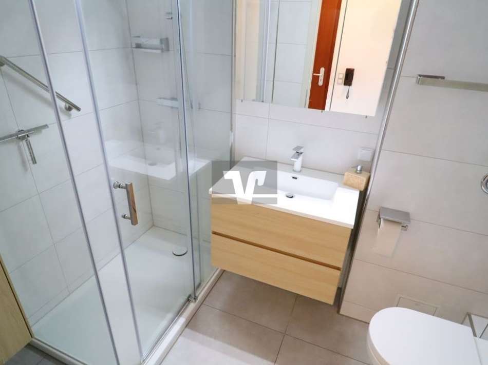 neues Bad mit begehbare Dusche