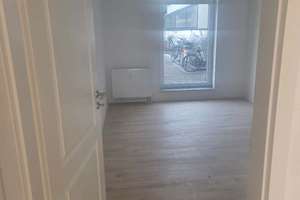 Stilvolle, modernisierte 3-Zimmer-Wohnung mit Terrasse – Burgunder Str 30, 40549 Heerdt, Düsseldorf – Vorschaubild 5