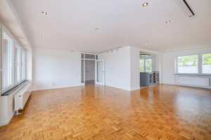 KR - Bockum: Einziehen und Wohlfühlen! Komplett sanierte moderne 4-Zimmer-Wohnung mit Westloggia! – Krefeld – Vorschaubild 9
