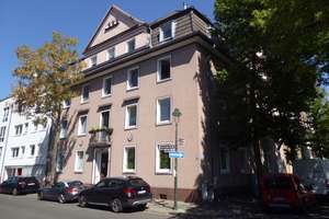 AUF 3 EBENEN MIT TERRASSE BEZUGSFREI AUßERGEWÖHNLICHE WHG. WOHNKÜCHE WANNENBAD+G-WC PARKETT REISHOLZ – 40599 Reisholz, Düsseldorf – Vorschaubild 14