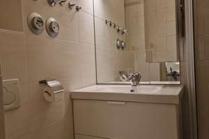 Wohnen mit Charakter: Zweizimmerwohnung in Schwabing – 80804 Münchner Freiheit, München – Vorschaubild 6