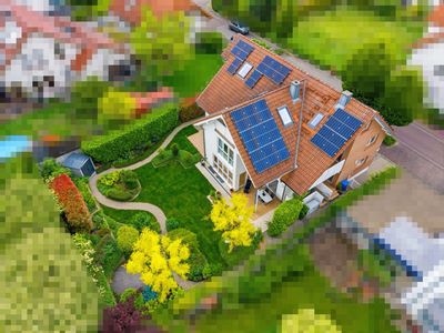 Gepflegtes Dreifamilienhaus in bevorzugter Lage in Kraichtal-Unteröwisheim