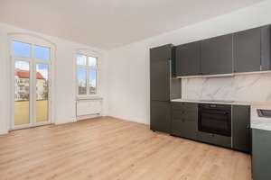 Stilvoll renovierte 4-Zimmer-Altbauwohnung in ruhiger Lage