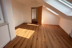Dachgeschosswohnung, 3 Zimmer in Schopfheim mit TG-Stellplatz – 79650 Schopfheim – Vorschaubild 4