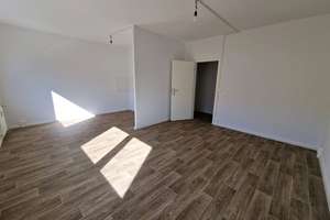1-Zimmer-Wohnung im 2. Obergeschoss zu vermieten – Ringstraße 135, 4209 Grünau-Mitte, Leipzig – Vorschaubild 3