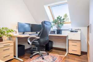 Familienfreundliche DHH: Terrasse, Dachterrasse & zusätzlicher Wohnbereich im Keller. – Die vollständige Adresse der Immobilie erhältst du vom Anbieter., 86453 Dasing – Vorschaubild 4