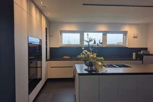 Teilweise gewerbliche Nutzung möglich! Luxuriöse Architektenvilla mit großem Grundstück! – Die vollständige Adresse der Immobilie erhältst du vom Anbieter., 94365 Parkstetten – Vorschaubild 11