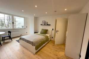 Ab Sofort! Apartment mit Balkon – München – Vorschaubild 1