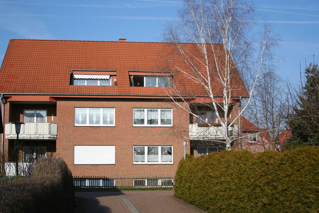 Immobilie in Sülzetal - Schöne 3 Zimmer Wohnung mit Garage zu verkaufen - Bild 0