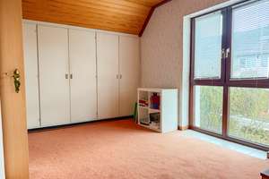 Einziehen & Wohlfühlen: Modernes Einfamilienhaus mit Gartenidylle
***4266 G Schröttinghausen – Die vollständige Adresse der Immobilie erhältst du vom Anbieter., 33739 Dornberg, Bielefeld – Vorschaubild 12