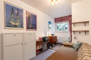 KÖLN-WEIDEN * Topp gepflegter Atrium-Bungalow mit versetzten Ebenen * Garage * 2 Bäder – Köln – Vorschaubild 24