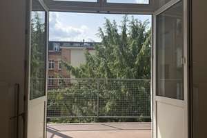 - 16,99 % WAHNSINN in Pempelfort,  Erstbezug, großzügige Wohnung inkl. TOP Küche u. XL-Balkon – Franklinstraße 16, 40479 Pempelfort, Düsseldorf – Vorschaubild 2
