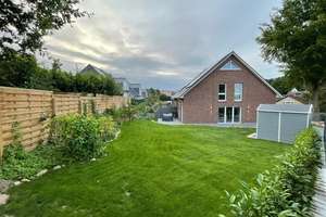 Neue DHH in Buxtehude-Süd (KfW 40 Plus): Wärmepumpe, PV & Batterie, Einbauküche mit Insel, Garten, – Die vollständige Adresse der Immobilie erhältst du vom Anbieter., 21614 Buxtehude – Vorschaubild 2