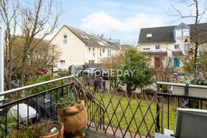 Ruhiges Wohnen zwischen City und Natur: stilvolles Townhouse mit Südterrasse, Balkon & Kamin – Die vollständige Adresse der Immobilie erhältst du vom Anbieter., 60439 Niederursel, Frankfurt am Main – Vorschaubild 2