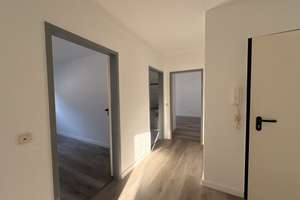 Komfortable 2-Zimmer-Wohnung mit Balkon – Heinrich-Schütz-Str. 10, 57080 Niederschelden, Siegen – Vorschaubild 4