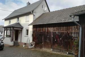 Familienidylle trifft Freiheit – Haus mit Scheune & großem Grundstück! – Die vollständige Adresse der Immobilie erhältst du vom Anbieter., 35606 Solms – Vorschaubild 2
