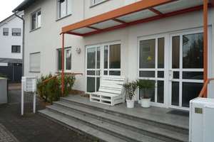 Weiterstadt-Gräfenhausen ** Gepflegtes modernes 6-Familienhaus mit großem Garten ** – Die vollständige Adresse der Immobilie erhältst du vom Anbieter., 64331 Weiterstadt – Vorschaubild 1