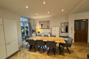 Modernized 2-room apartment in quiet back house with terrace, built-in kitchen – Adelheidstraße 54, 65185 Mitte, Wiesbaden – Vorschaubild 1