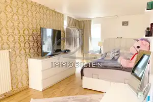 Exklusives Wohnen auf großem Grundstück mit ca. 167m², 7 Zimmern, Garten, Vollkeller, Sauna etc. – Hamburg – Vorschaubild 17