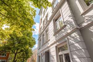Stilvoll sanierte und frei lieferbare Altbauwohnung in Bestlage - 
unmittelbare Nähe zum Mühlenkamp – Die vollständige Adresse der Immobilie erhältst du vom Anbieter., 22301 Winterhude, Hamburg – Vorschaubild 2