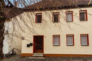 Zweifamilienhaus zentral, vermietet – attraktiv für Eigennutzer & Kapitalanleger – Die vollständige Adresse der Immobilie erhältst du vom Anbieter., 95460 Bad Berneck im Fichtelgebirge – Vorschaubild 4