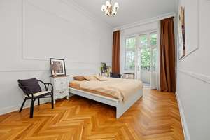 Charmanter Altbau mit Charakter: 3-Zimmer-Wohnung mit Fischgrätenparkett im 1. OG nahe Ku'damm. – Die vollständige Adresse der Immobilie erhältst du vom Anbieter., 10707 Wilmersdorf, Berlin – Vorschaubild 13