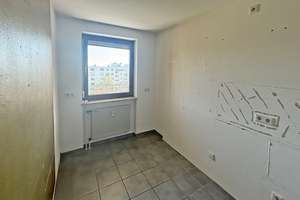 NAHE EKZ VOGELHERD: GEPFLEGTE 3-ZIMMER-ETW MIT SÜDLOGGIA UND TG-EINZELSTELLPLATZ IM 7. OG – Die vollständige Adresse der Immobilie erhältst du vom Anbieter., 90425 Wetzendorf, Nürnberg – Vorschaubild 12