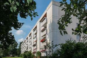 Helle Räume und sonnige Loggia – Wohnen zum Wohlfühlen