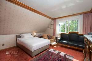 5-Raum-Dachgeschoss-Maisonette mit zwei Balkonen und besonderem Wohncharakter in Essen-Haarzopf – Die vollständige Adresse der Immobilie erhältst du vom Anbieter., 45149 Haarzopf, Essen – Vorschaubild 8