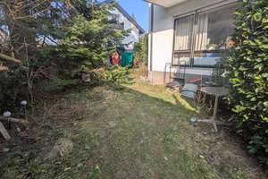 5-6 Zimmer auf einer Ebene: Erdgeschoßwohnung mit Garten, Terrasse, Einbauküche und Garage – Die vollständige Adresse der Immobilie erhältst du vom Anbieter., 76228 Wolfartsweier, Karlsruhe – Vorschaubild 4
