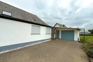 Unmittelbar am Nürburgring: Mehrfamilienwohnhaus mit Potential – Ahrweiler (Kreis) – Vorschaubild 45