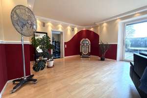 ++ Lichtdurchfluteter Wohntraum: Viel Platz für die ganze Familie auf 220 m² ++ – Die vollständige Adresse der Immobilie erhältst du vom Anbieter., 42651 Solingen-Mitte, Solingen – Vorschaubild 11