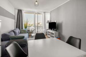 Weitblick über München: lichtdurchflutete 1,5-Zimmer-Wohnung mit Loggia und Tiefgaragenstellplatz – Die vollständige Adresse der Immobilie erhältst du vom Anbieter., 80995 Feldmoching, München – Vorschaubild 4