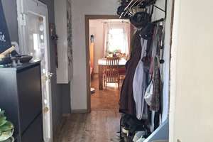Älteres Wohnhaus in einer Anliegerstraße im Wohngebiet Igersheim – Die vollständige Adresse der Immobilie erhältst du vom Anbieter., 97999 Igersheim – Vorschaubild 10