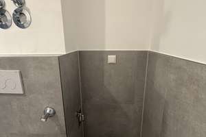 Sanierte 2,5 Zimmerwohnung mit Balkon und Einbauküche – 81375 Neuhadern, München – Vorschaubild 18
