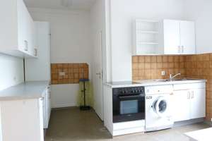 NUR FÜR STUDENTEN-/INNEN - Zimmer in einer 4er-WG in einem Studentenwohnheim in Reutlingen – Seestraße 25, 72764 Reutlingen-Mitte, Reutlingen – Vorschaubild 4