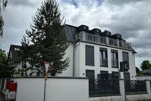 attraktive 2-Zi.  Wohnung in modernem Anwesen