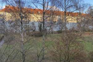 Rohdiamant im Grünen wartet auf Ihre Umgestaltung - 3 Zimmer Wohnung mit Dielen und Balkon – Grazer Damm 133, 12157 Schöneberg, Berlin – Vorschaubild 11